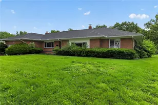 3838 Dorset Dr, Harrison Twp, OH 45405 - Photo 2