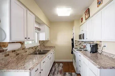 1581 Selkirk Road, Dayton, OH 45432 - Photo 6
