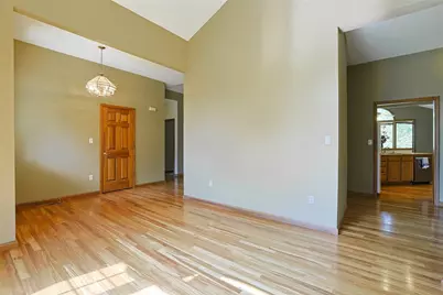 639 Deerhorn Trail, Bath Twp, OH 45387 - Photo 8