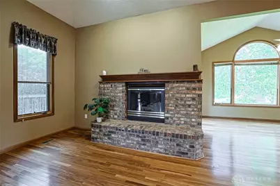 639 Deerhorn Trail, Bath Twp, OH 45387 - Photo 12