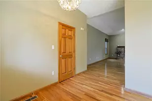 639 Deerhorn Trail, Bath Twp, OH 45387 - Photo 4