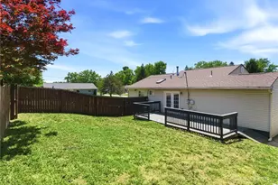 1556 Larchwood Dr, Dayton, OH 45432 - Photo 2