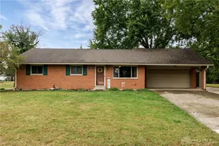 120 Windmere Dr, Troy, OH 45373 - Photo 2