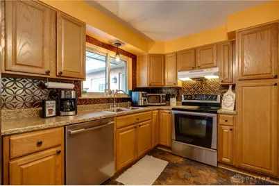 120 Windmere Drive, Troy, OH 45373 - Photo 18