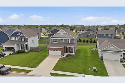 320 Chevington, Tipp City, OH 45371 - Photo 2