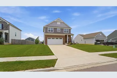320 Chevington, Tipp City, OH 45371 - Photo 6