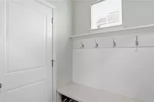 320 Chevington, Tipp City, OH 45371 - Photo 18