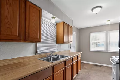 2217 S Hadley Road, Springfield, OH 45505 - Photo 16