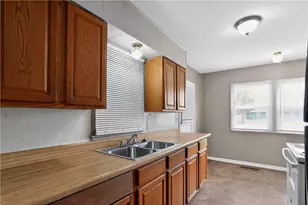 2217 S Hadley Rd, Springfield, OH 45505 - Photo 16