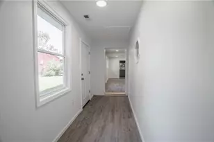 1026 Roseland Ave, Dayton, OH 45402 - Photo 8