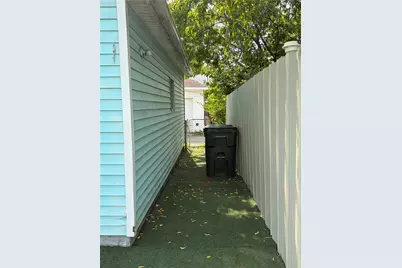 221 Alton, Dayton, OH 45404 - Photo 36