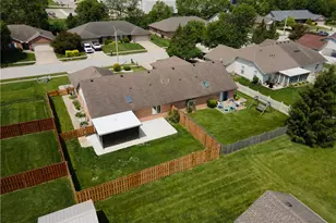 1990 Swallowtail Ct, Englewood, OH 45315 - Photo 6