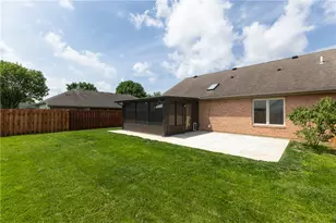 1990 Swallowtail Ct, Englewood, OH 45315 - Photo 2