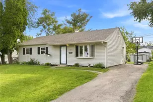 121 Ebony Ln, Fairborn, OH 45324 - Photo 2