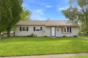 121 Ebony Ln, Fairborn, OH 45324 - Photo 1