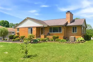 1961 N Longview St, Beavercreek, OH 45432 - Photo 2
