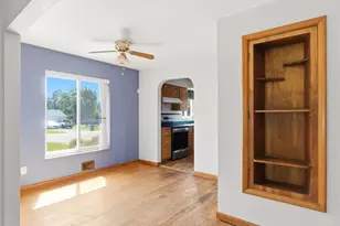 1961 N Longview St, Beavercreek, OH 45432 - Photo 8