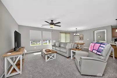 405 Bethpage Way, Turtlecreek Twp, OH 45036 - Photo 16