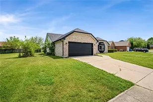8848 Trowbridge Way, Huber Heights, OH 45424 - Photo 38
