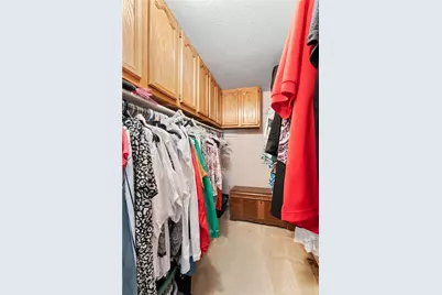8848 Trowbridge Way, Huber Heights, OH 45424 - Photo 24