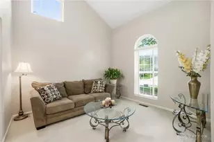 4328 Mantell Ct, Bellbrook, OH 45440 - Photo 4
