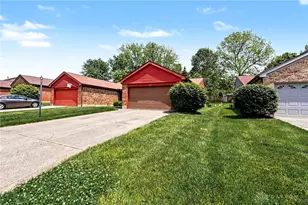 1100 Christi Cir, Beavercreek, OH 45434 - Photo 2