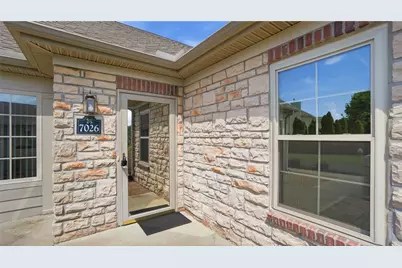7026 Creekside Circle, Fairborn, OH 45324 - Photo 4