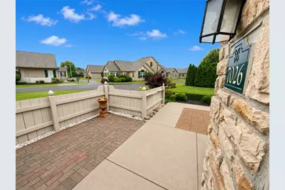 7026 Creekside Circle, Fairborn, OH 45324 - Photo 6