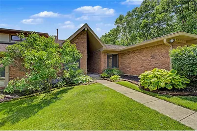 7053 Fallen Oak, Centerville, OH 45459 - Photo 1