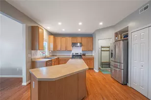 2731 Laurelwood Ct, Beavercreek, OH 45431 - Photo 8