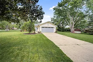 8841 Shadycreek Dr, Washington Twp, OH 45458 - Photo 2