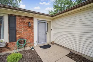 8841 Shadycreek Dr, Washington Twp, OH 45458 - Photo 4