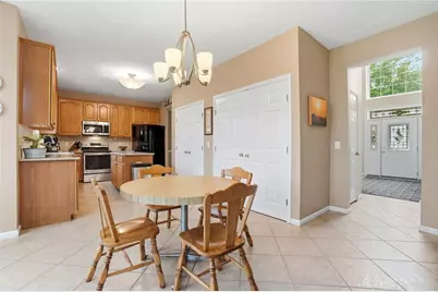 424 Tillotson Place, Washington Twp, OH 45458 - Photo 8