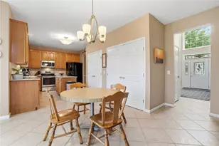424 Tillotson Pl, Washington Twp, OH 45458 - Photo 8