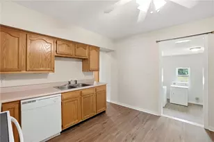 316 Hickory Dr, Springfield Twp, OH 45503 - Photo 8