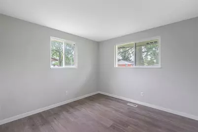 7155 Stonehurst Drive, Huber Heights, OH 45424 - Photo 14