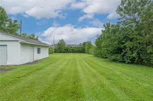 7155 Stonehurst Dr, Huber Heights, OH 45424 - Photo 22