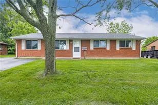 7155 Stonehurst Dr, Huber Heights, OH 45424 - Photo 2