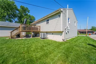 963 Weinland Dr, Park Layne, OH 45344 - Photo 6
