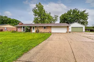 250 Sunnybrook Trail, Enon Vlg, OH 45323 - Photo 28
