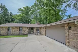 2693 Ehrhart Dr, Springfield, OH 45502 - Photo 2