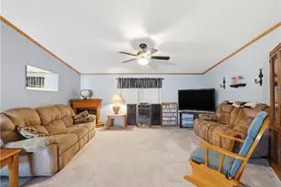 137 S Point Dr, Fairborn, OH 45324 - Photo 20
