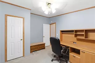 137 S Point Dr, Fairborn, OH 45324 - Photo 18