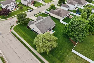 1110 Parkview Dr, Troy, OH 45373 - Photo 4