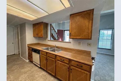 1453 Sanzon Drive, Fairborn, OH 45324 - Photo 14