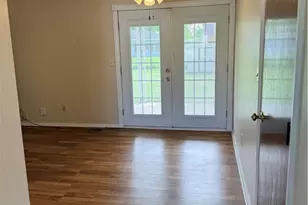 7709 Stockholm Dr, Huber Heights, OH 45424 - Photo 4