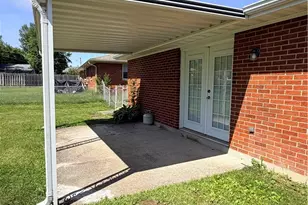 7709 Stockholm Dr, Huber Heights, OH 45424 - Photo 18