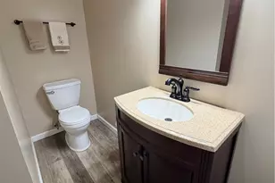 7709 Stockholm Dr, Huber Heights, OH 45424 - Photo 8