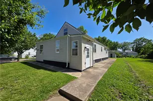 1365 St Adalbert Ave, Dayton, OH 45404 - Photo 2