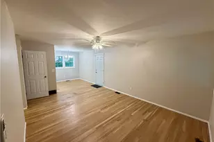 524 Gabriel St, Vandalia, OH 45377 - Photo 2